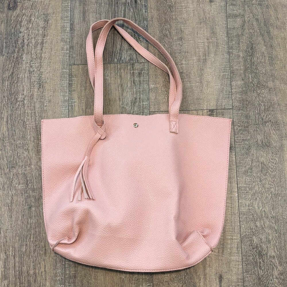 Luna Tote in Pink. Like New!
